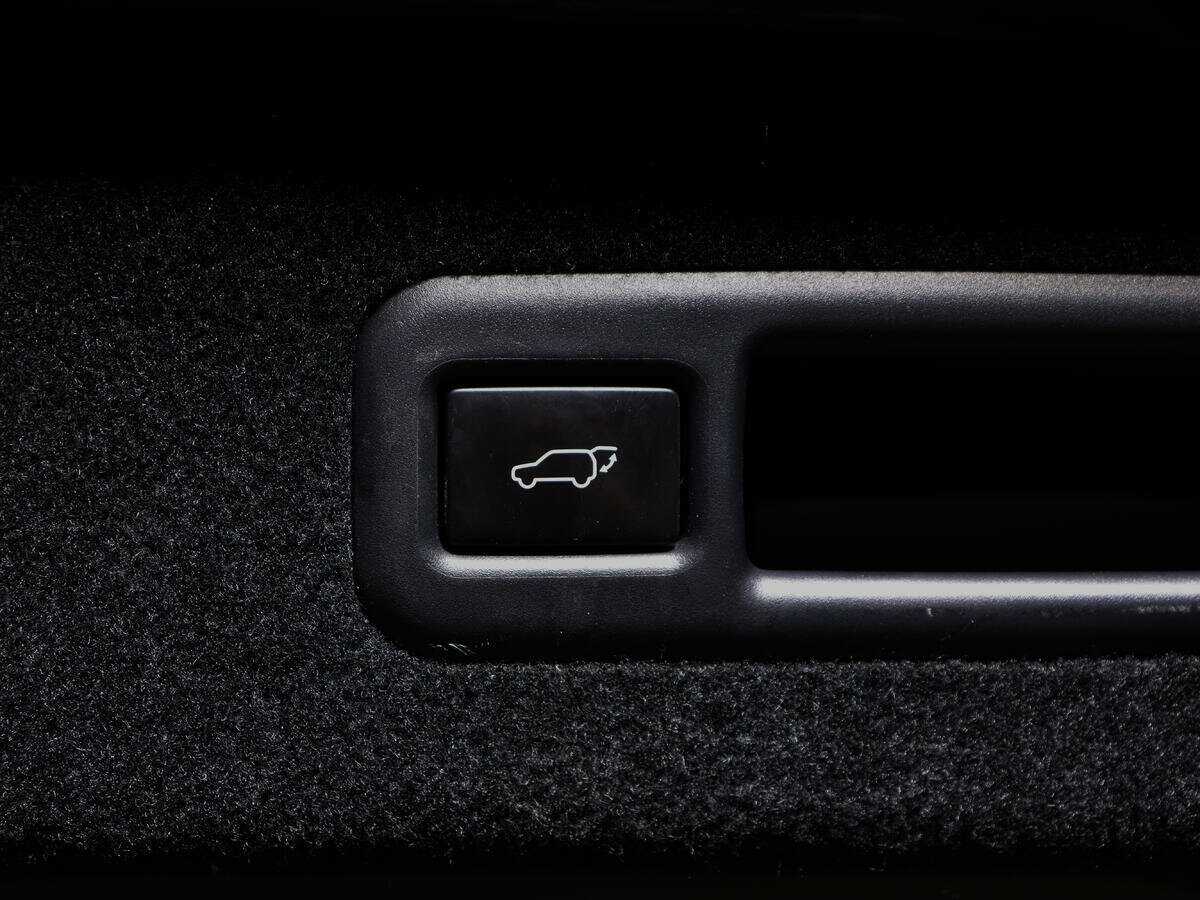 Б/У Лексус Р-Икс 2018 года. Фото: #13