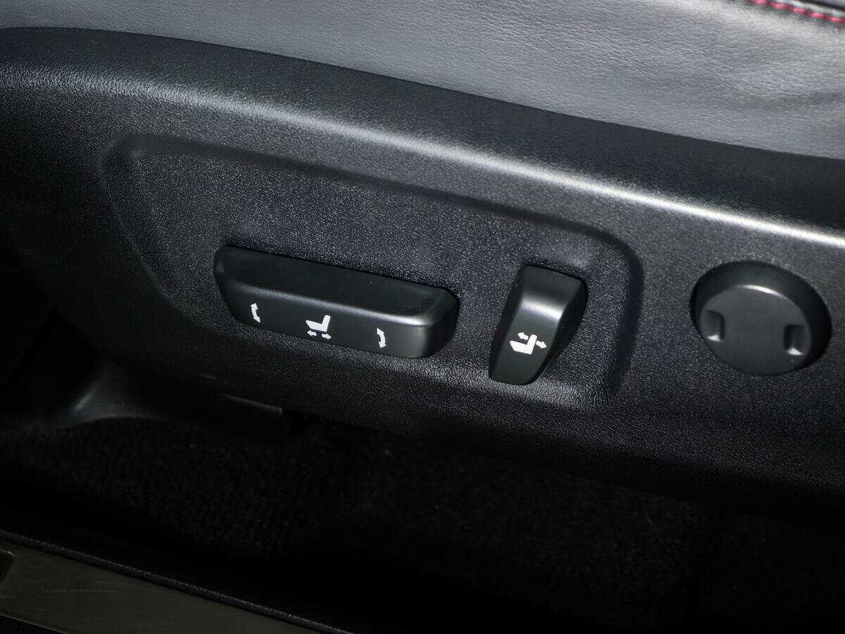 Б/У Лексус Р-Икс 2018 года. Фото: #16