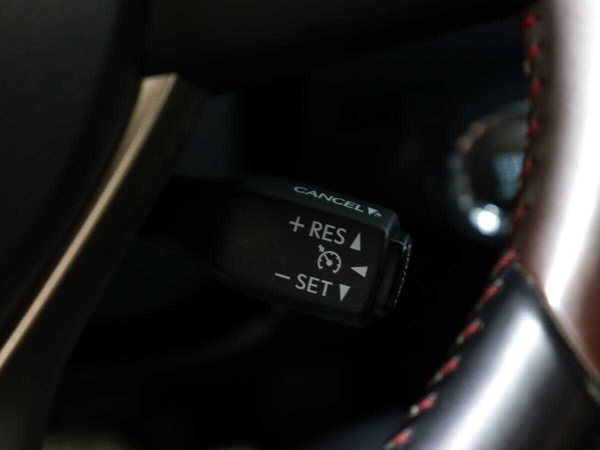 Б/У Лексус Р-Икс 2018 года. Фото: #21