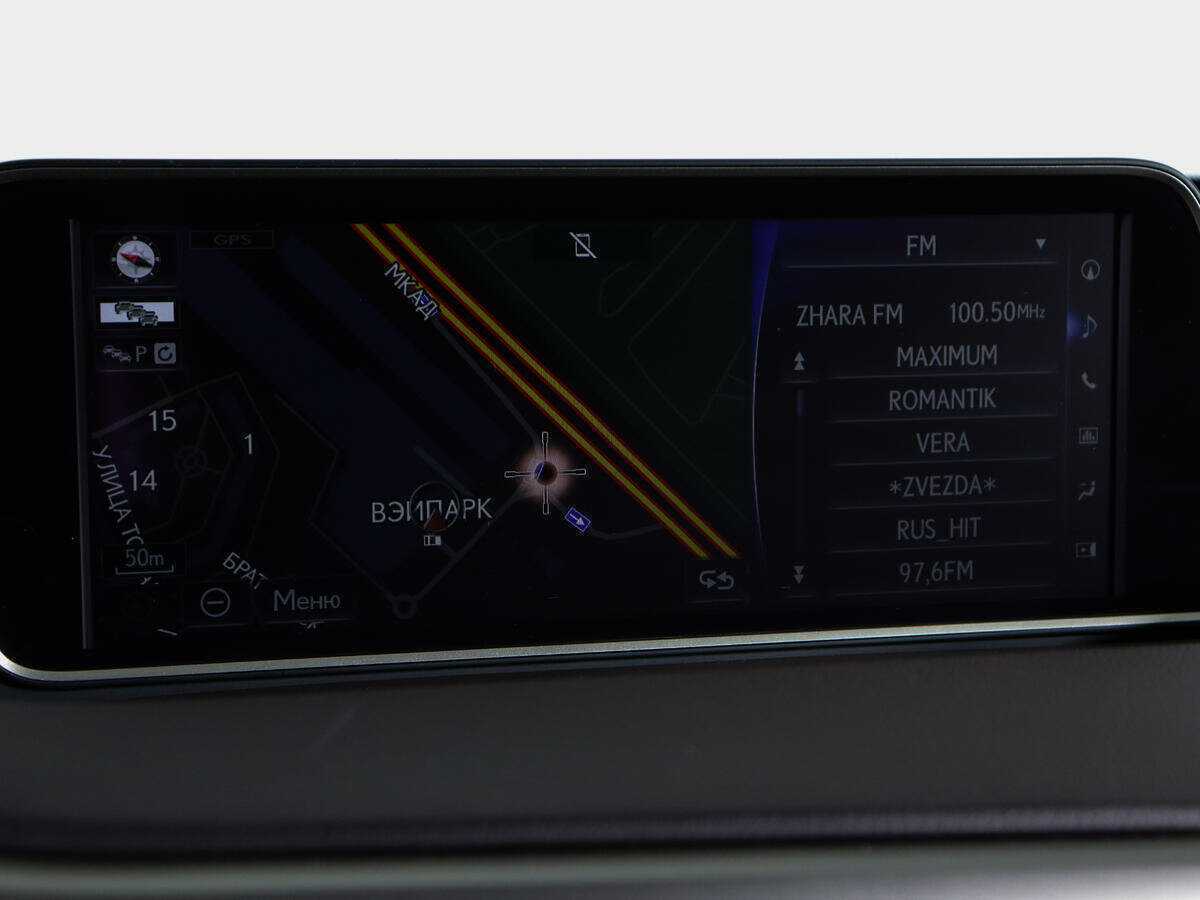 Б/У Лексус Р-Икс 2018 года. Фото: #23