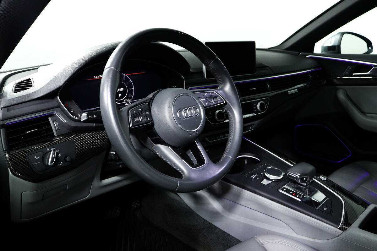 Б/У Ауди А5 2017 года. Фото: #12