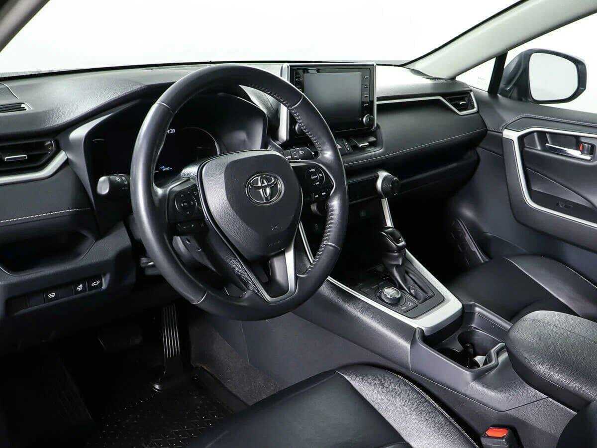 Б/У Тойота Рав4 2021 года. Фото: #14