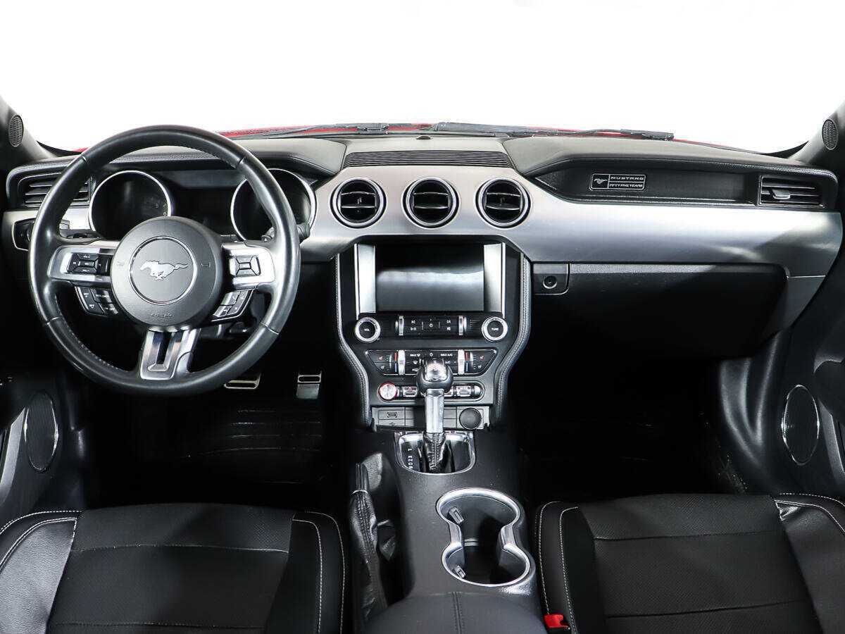 Б/У Форд Мустанг 2020 года. Фото: #10