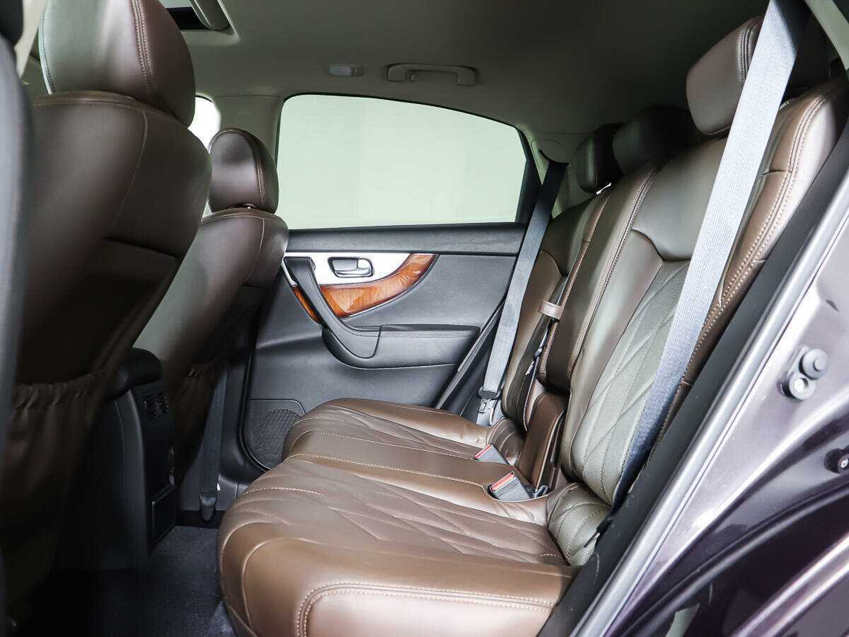 Б/У Инфинити Ф-Икс 2012 года. Фото: #9