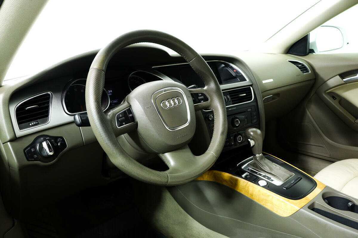 Б/У Ауди А5 2009 года. Фото: #12