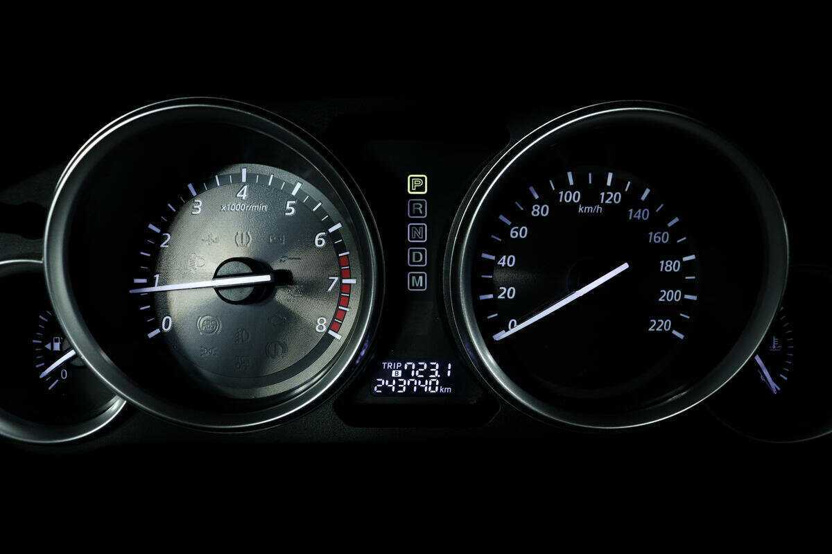 Б/У Мазда Ц-Икс-9 2013 года. Фото: #9