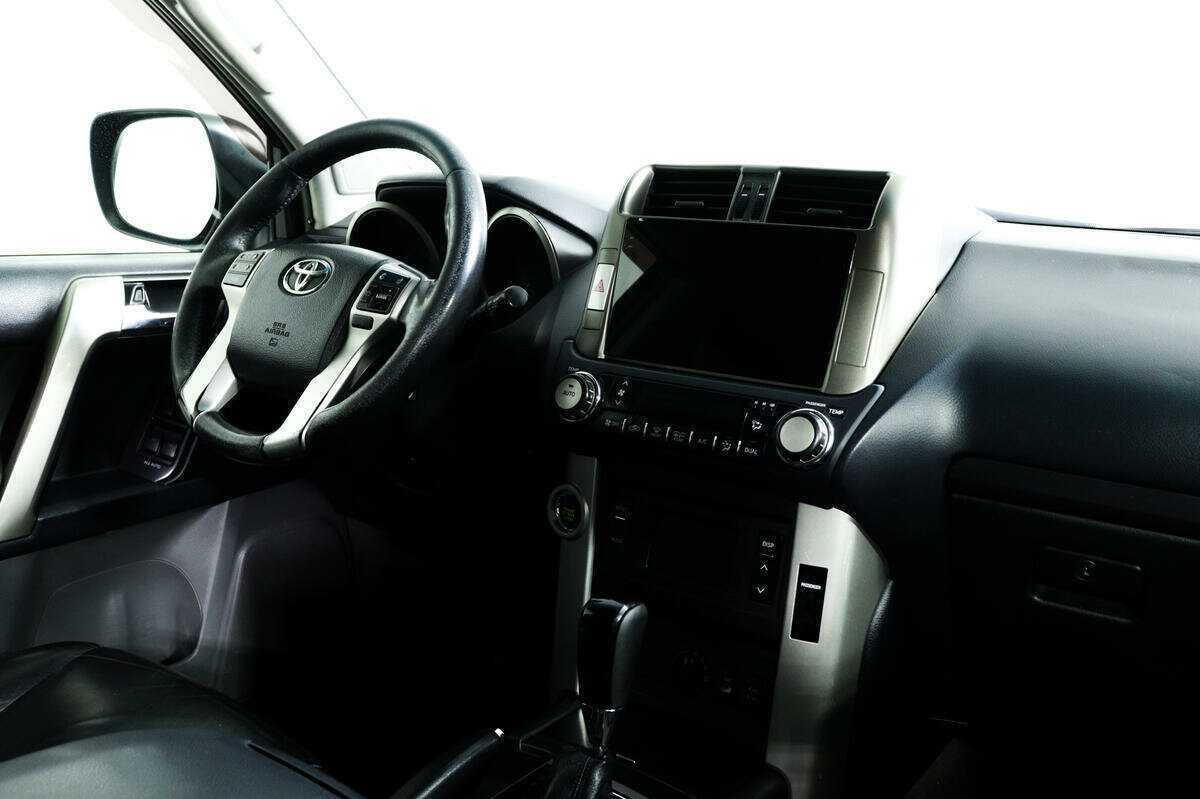 Б/У Тойота Лэнд Крузер Прадо 2011 года. Фото: #8