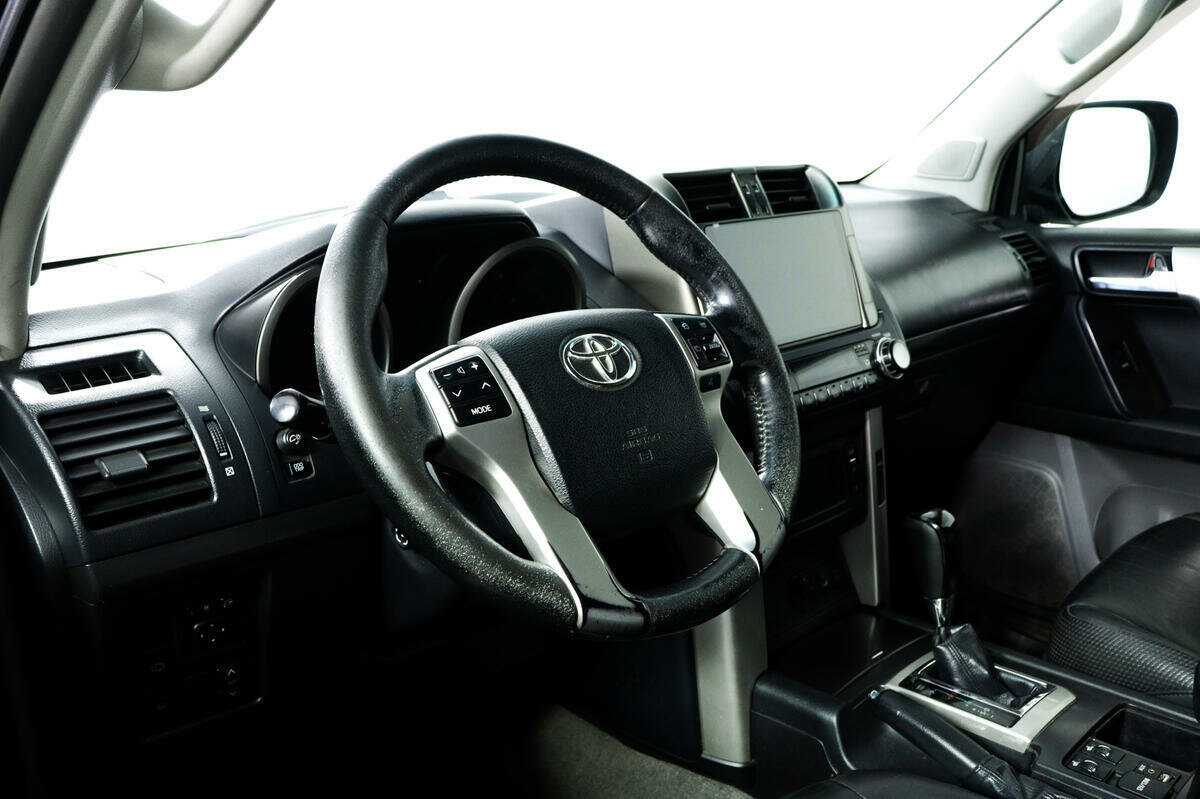 Б/У Тойота Лэнд Крузер Прадо 2011 года. Фото: #12