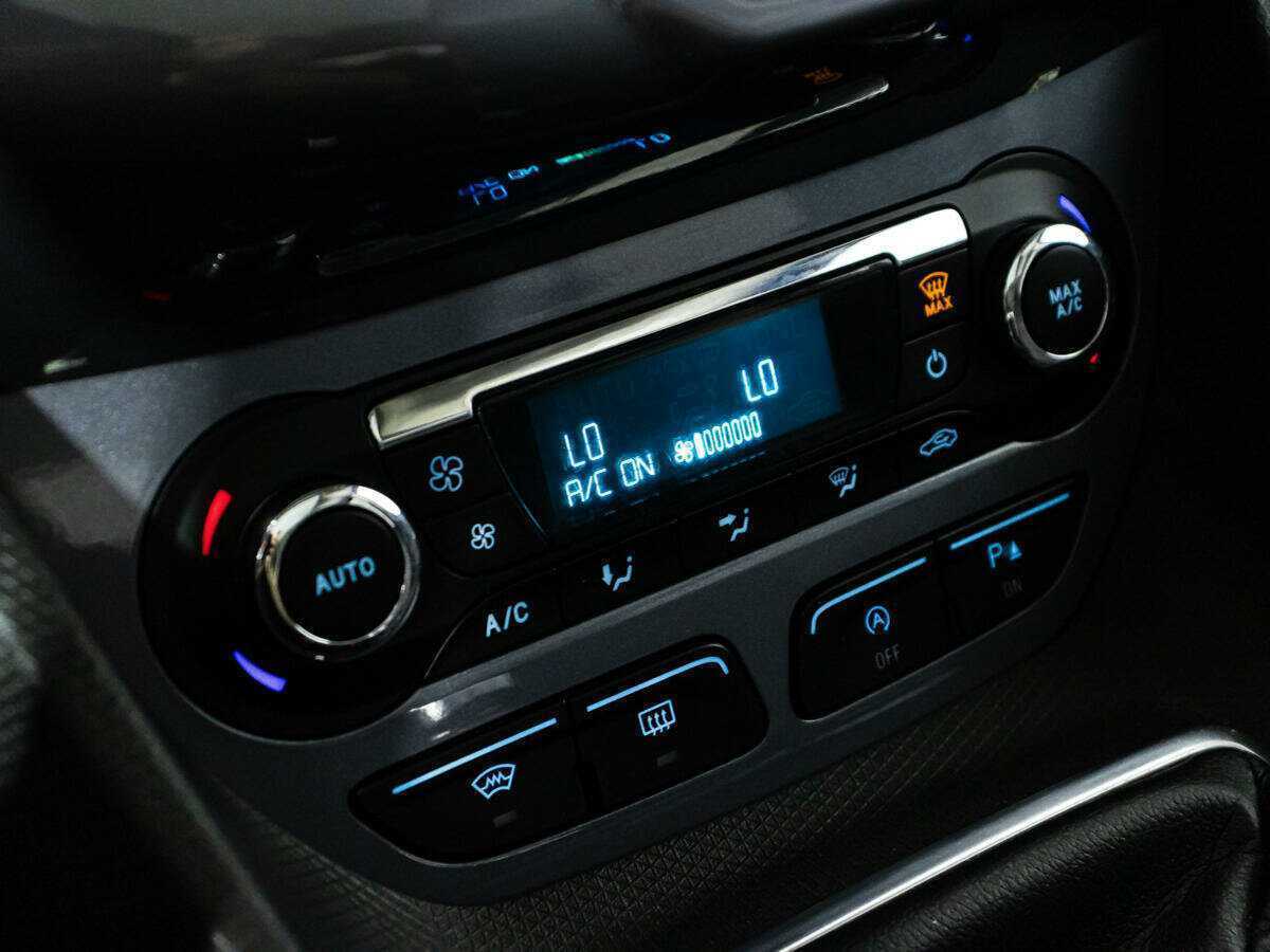 Б/У Форд Торнео Коннект 2017 года. Фото: #16