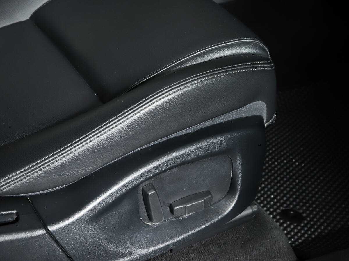 Б/У Ягуар Ф-Пэйс 2016 года. Фото: #14