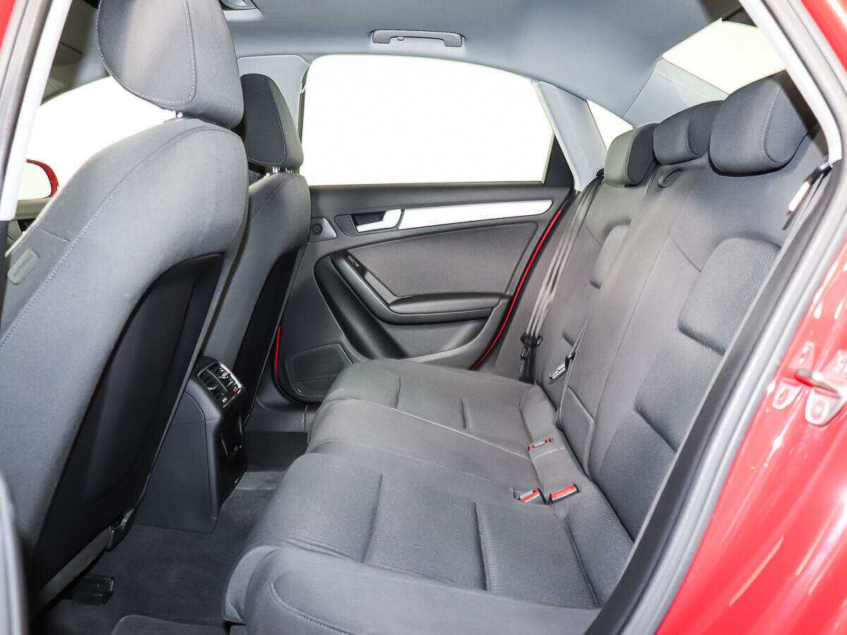 Б/У Ауди А4 2012 года. Фото: #9