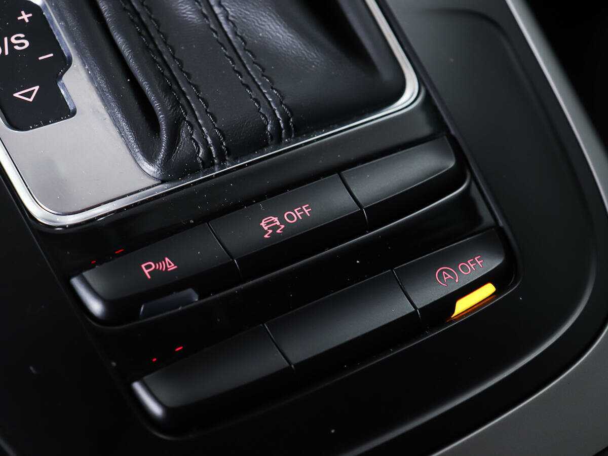 Б/У Ауди А4 2012 года. Фото: #16