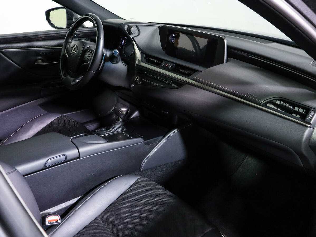 Б/У Лексус ЕС 2021 года. Фото: #6