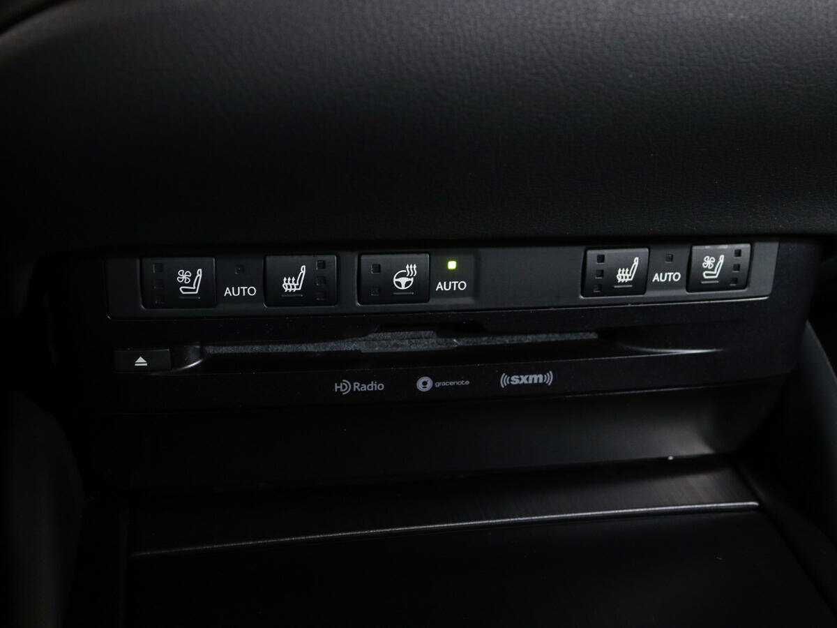 Б/У Лексус ЕС 2021 года. Фото: #20