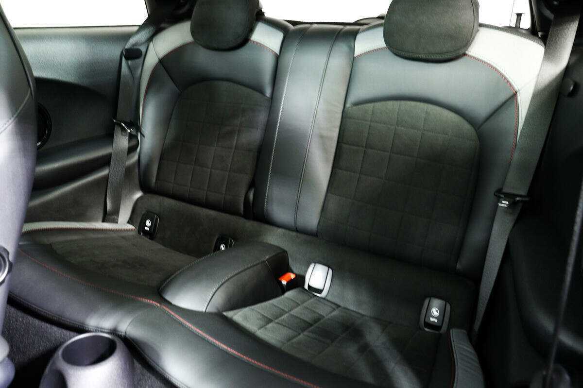 Б/У Мини Хэтч 2021 года. Фото: #11