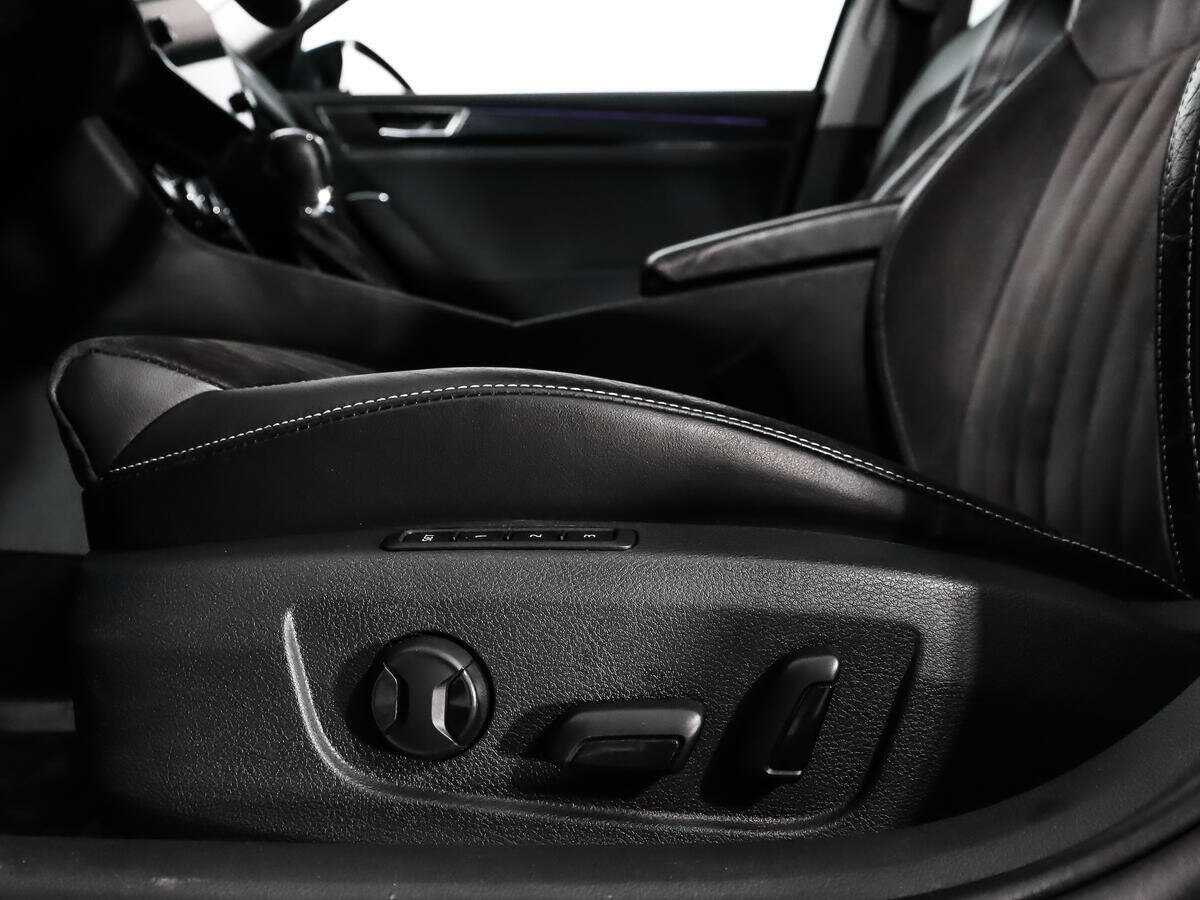 Б/У Шкода Суперб 2019 года. Фото: #9