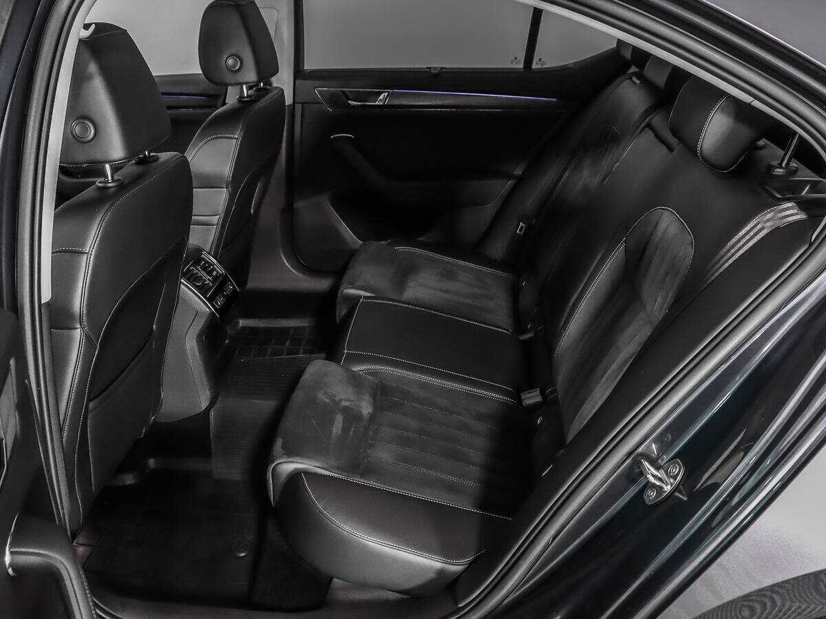 Б/У Шкода Суперб 2019 года. Фото: #13