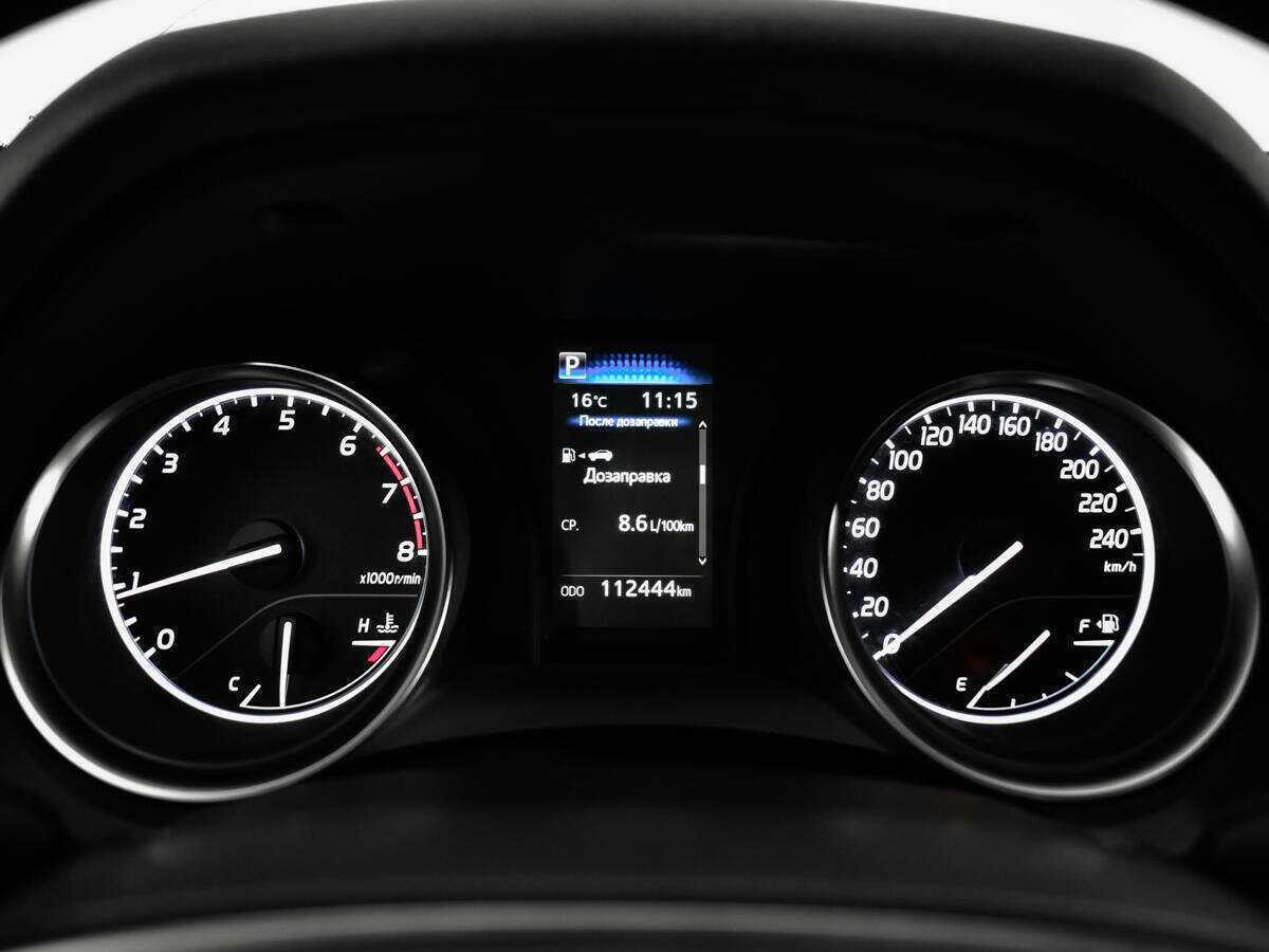 Б/У Тойота Камри 2020 года. Фото: #10