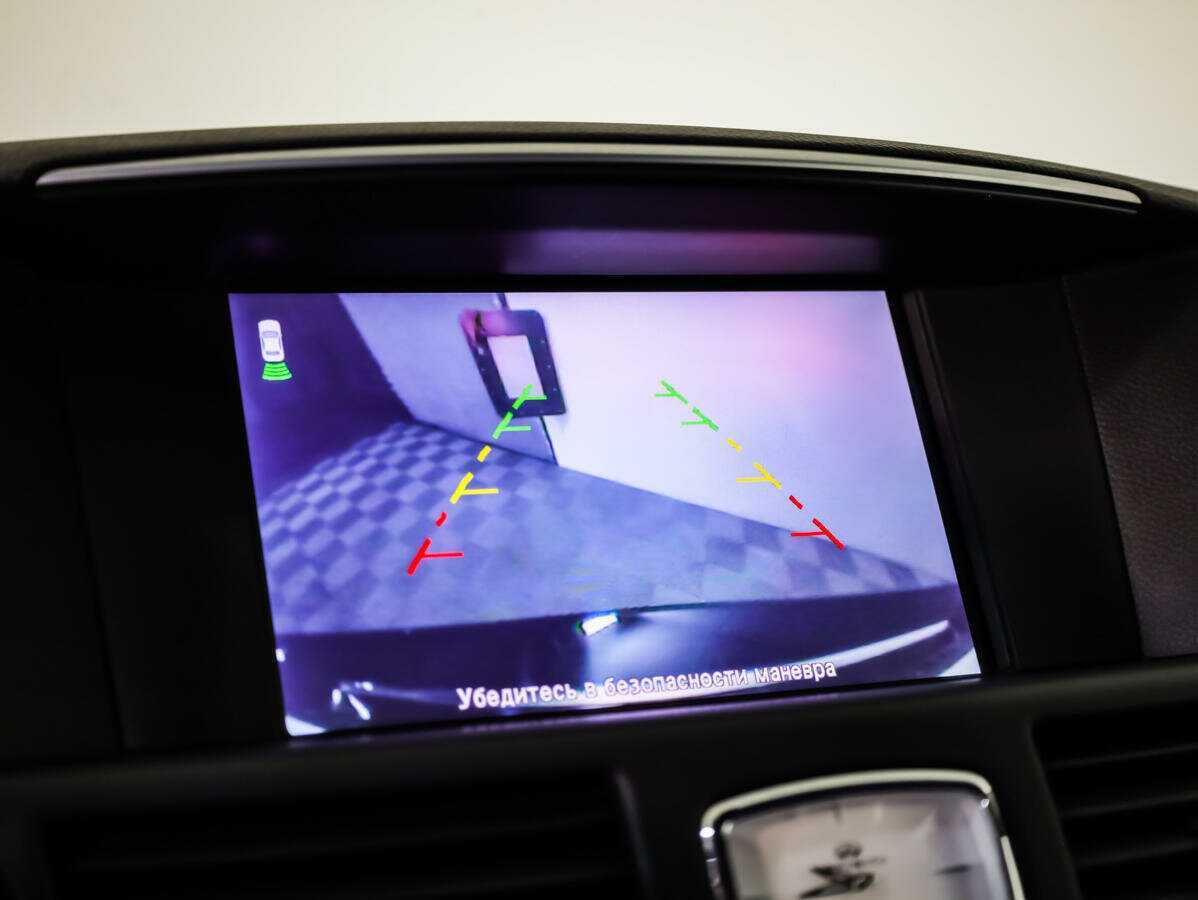 Б/У Инфинити М 2012 года. Фото: #12