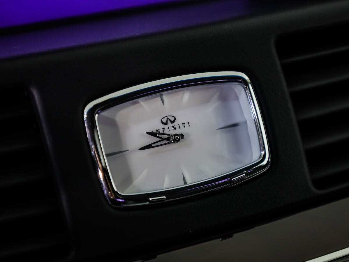 Б/У Инфинити М 2012 года. Фото: #19