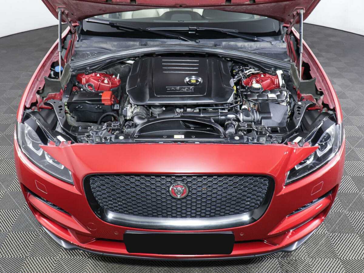 Б/У Ягуар Ф-Пэйс 2016 года. Фото: #8