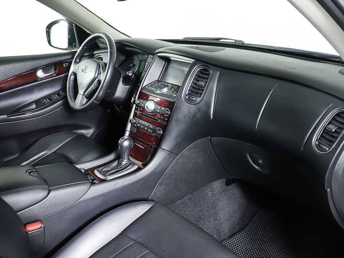 Б/У Инфинити К-Икс50 2013 года. Фото: #10