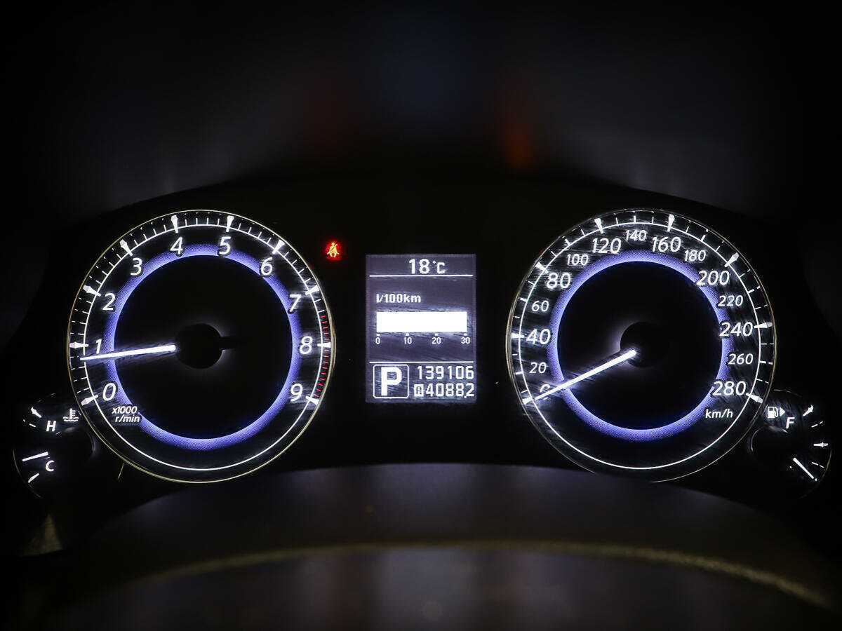 Б/У Инфинити К-Икс50 2013 года. Фото: #15