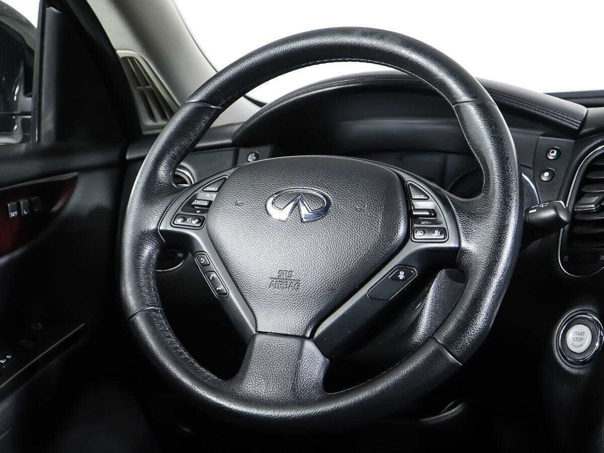 Б/У Инфинити К-Икс50 2013 года. Фото: #16