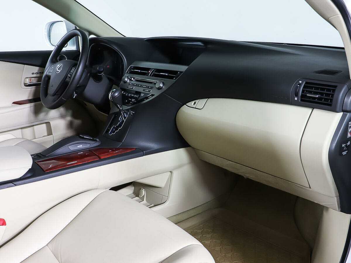 Б/У Лексус Р-Икс 2011 года. Фото: #8