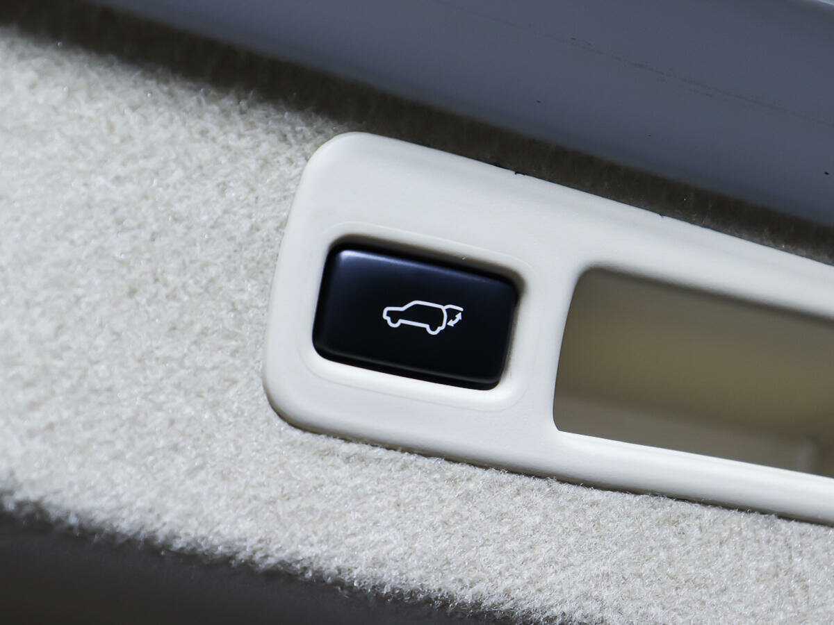 Б/У Лексус Р-Икс 2011 года. Фото: #16