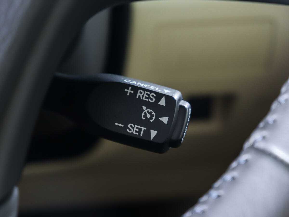 Б/У Лексус Р-Икс 2011 года. Фото: #17