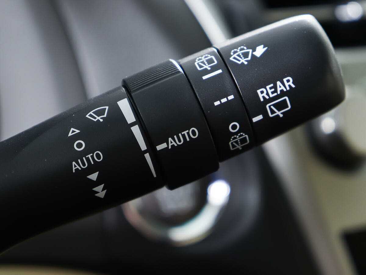 Б/У Лексус Р-Икс 2011 года. Фото: #18