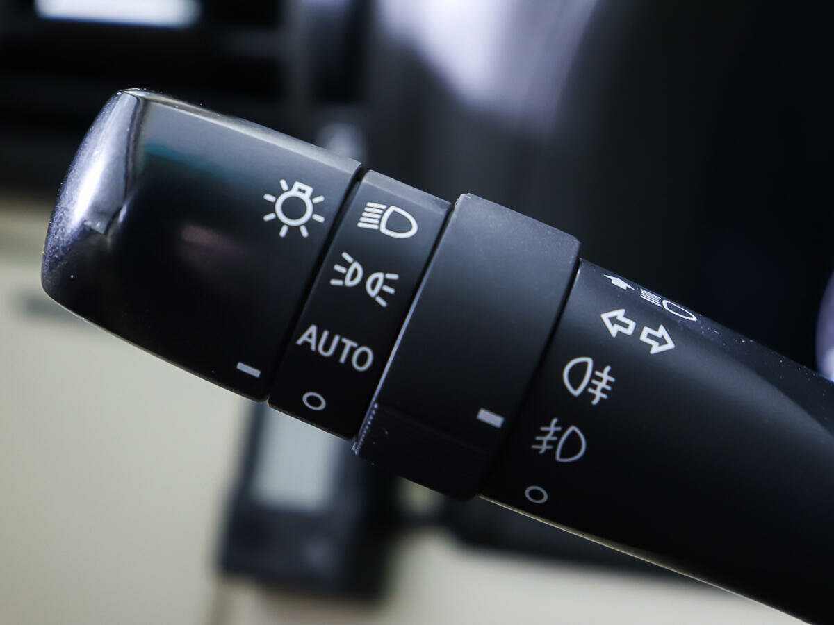 Б/У Лексус Р-Икс 2011 года. Фото: #19