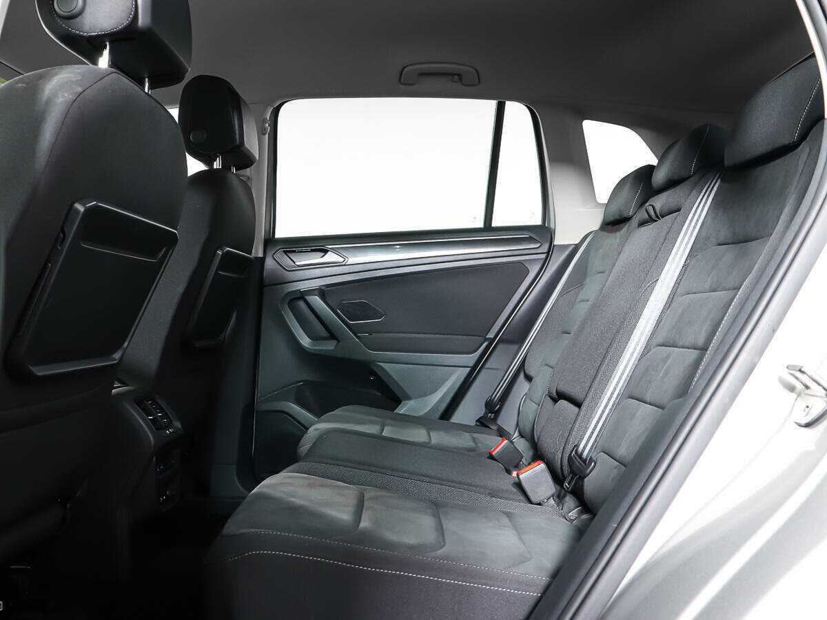 Б/У Фольксваген Тигуан 2018 года. Фото: #9