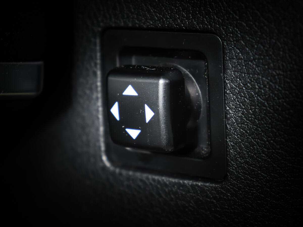 Б/У Киа Стингер 2018 года. Фото: #19