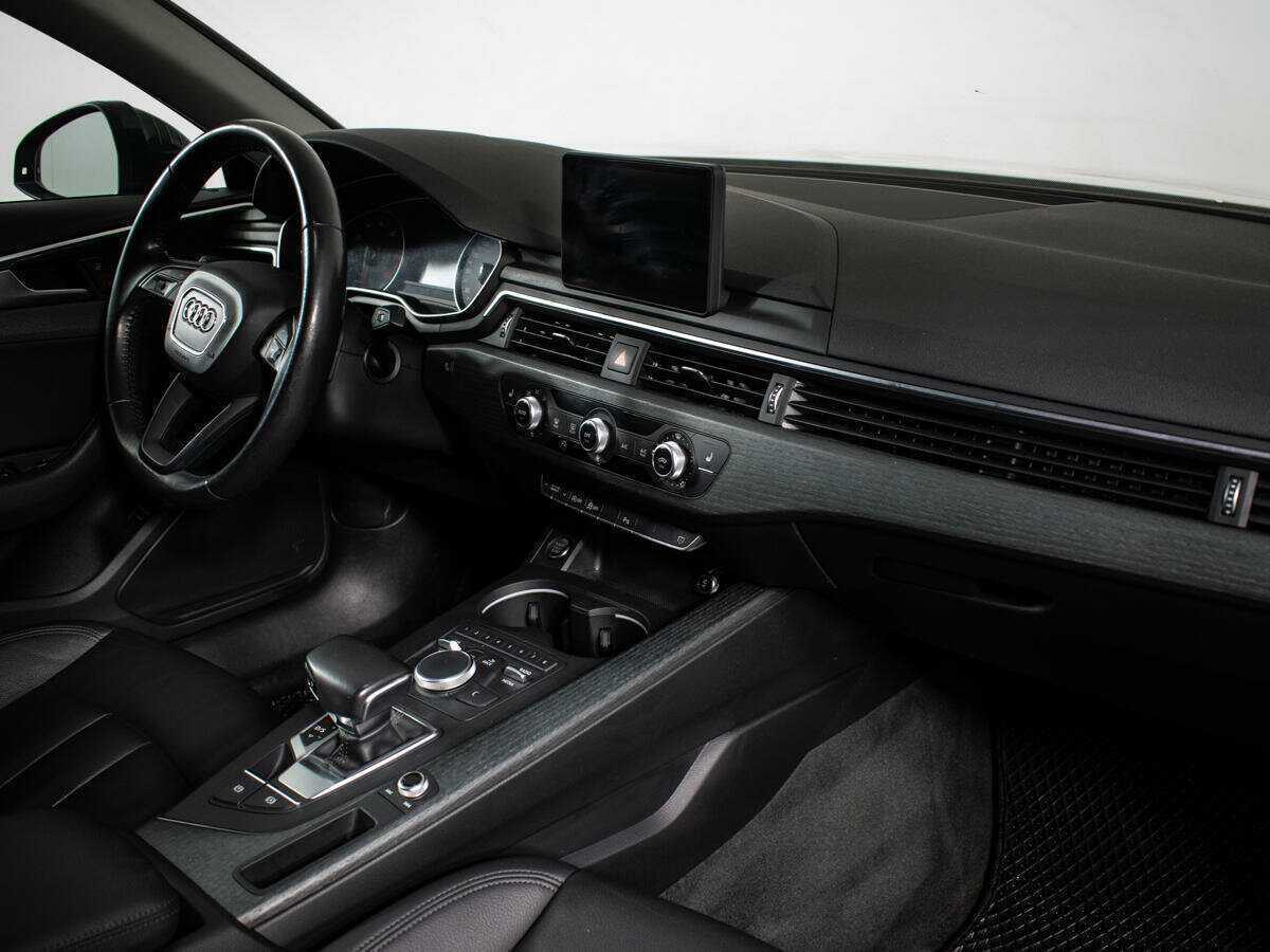 Б/У Ауди А4 2017 года. Фото: #8