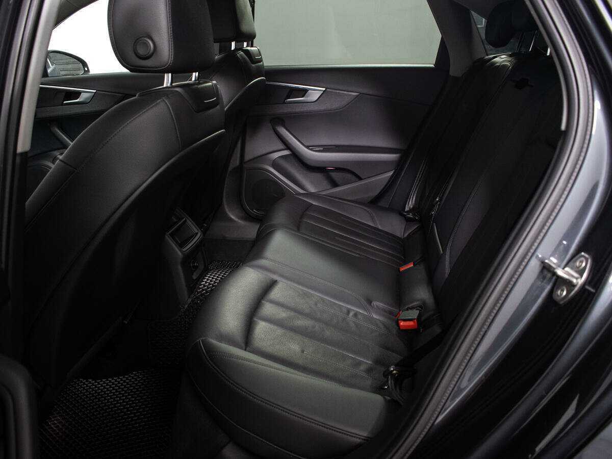 Б/У Ауди А4 2017 года. Фото: #9