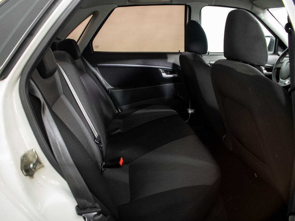 Б/У Лада (ВАЗ) Приора 2017 года. Фото: #7