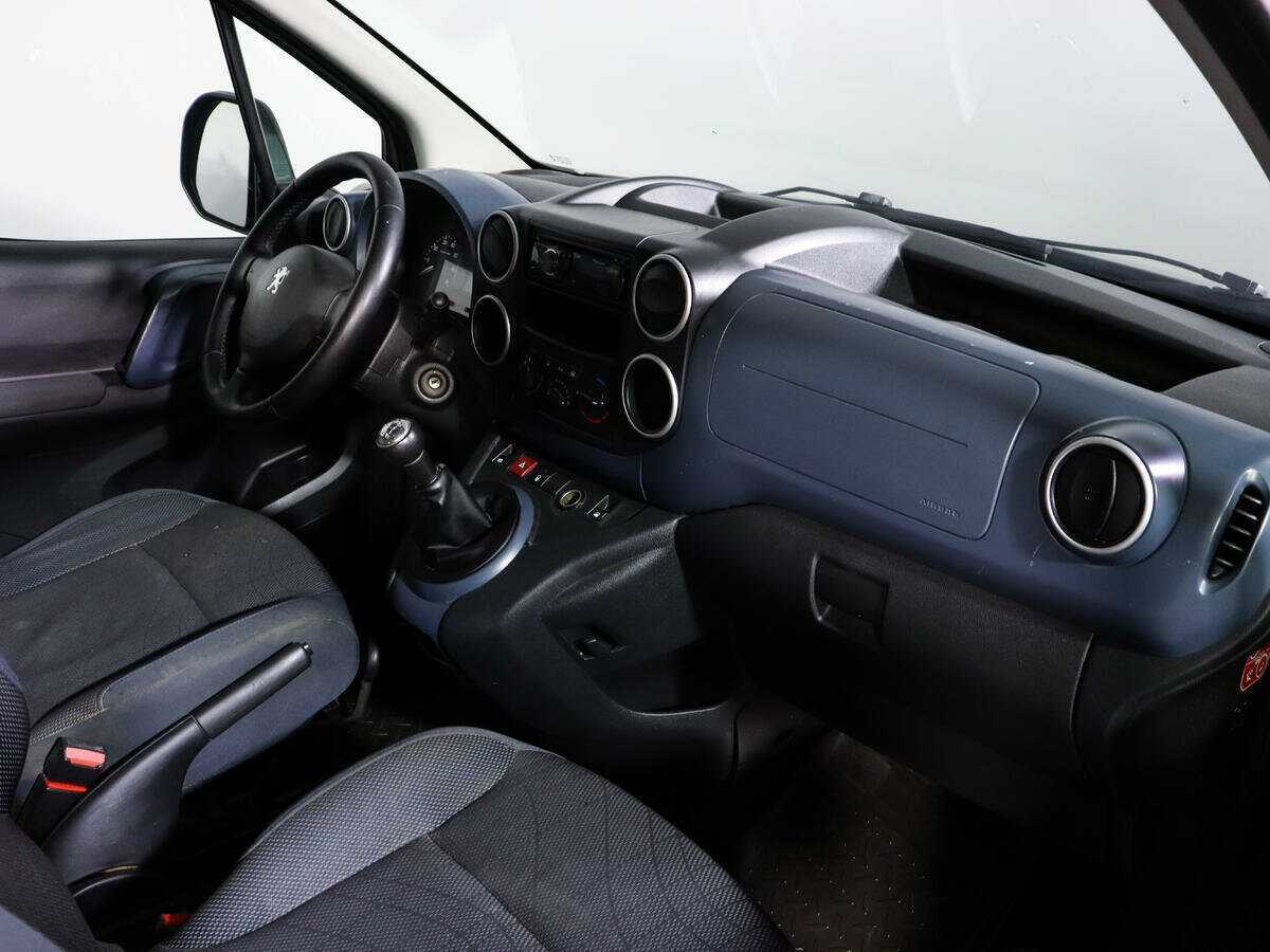 Б/У Пежо Партнер 2010 года. Фото: #6