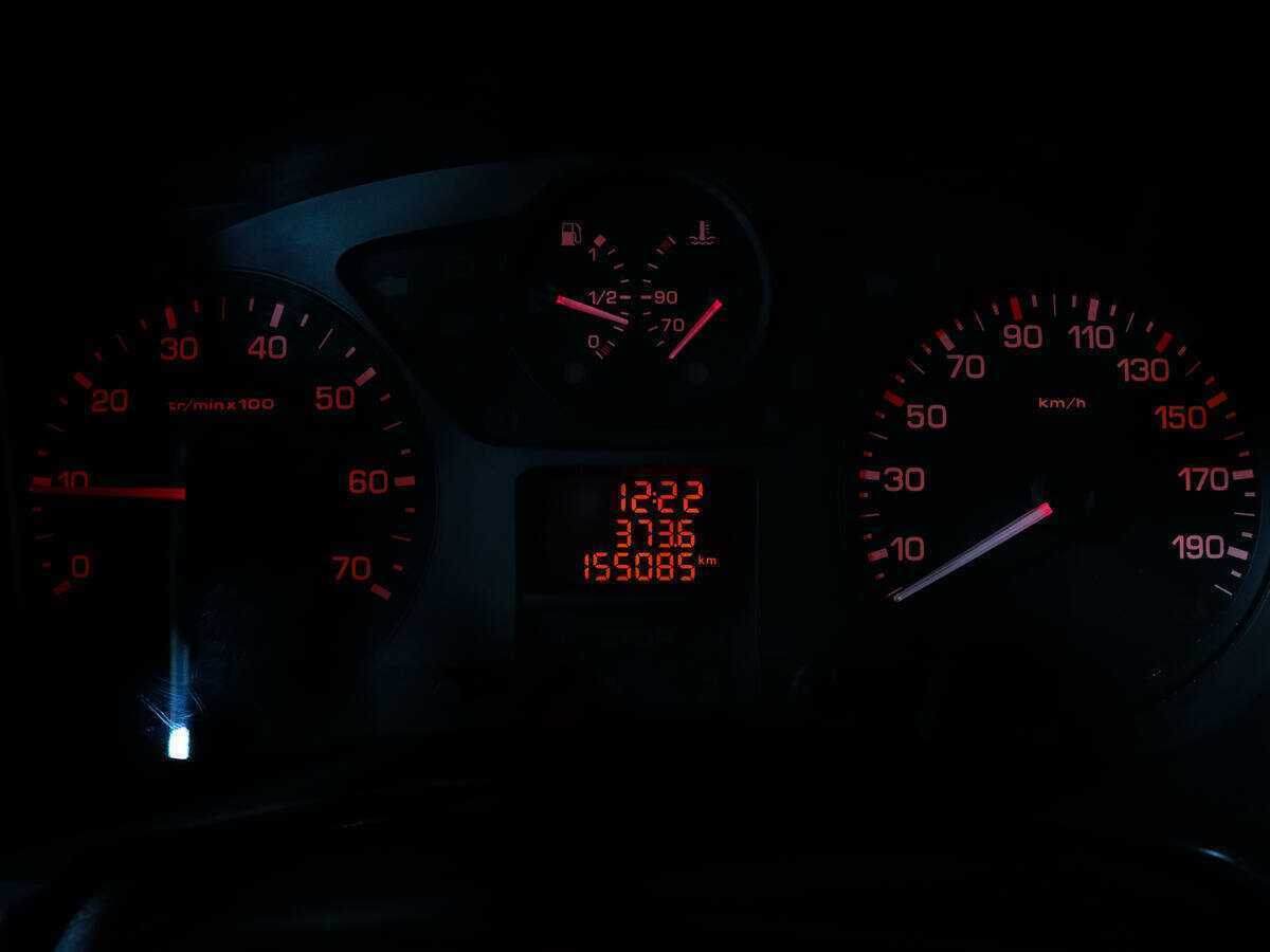 Б/У Пежо Партнер 2010 года. Фото: #8