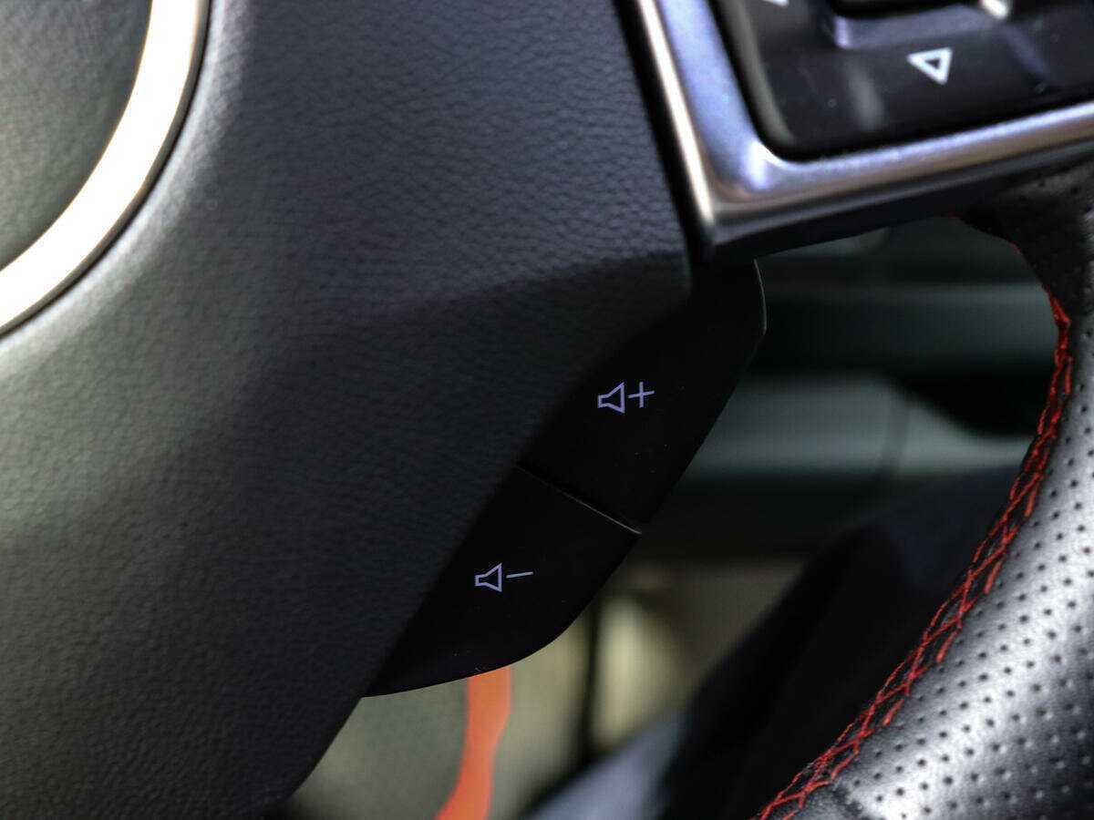 Б/У Шевроле Камаро 2016 года. Фото: #22