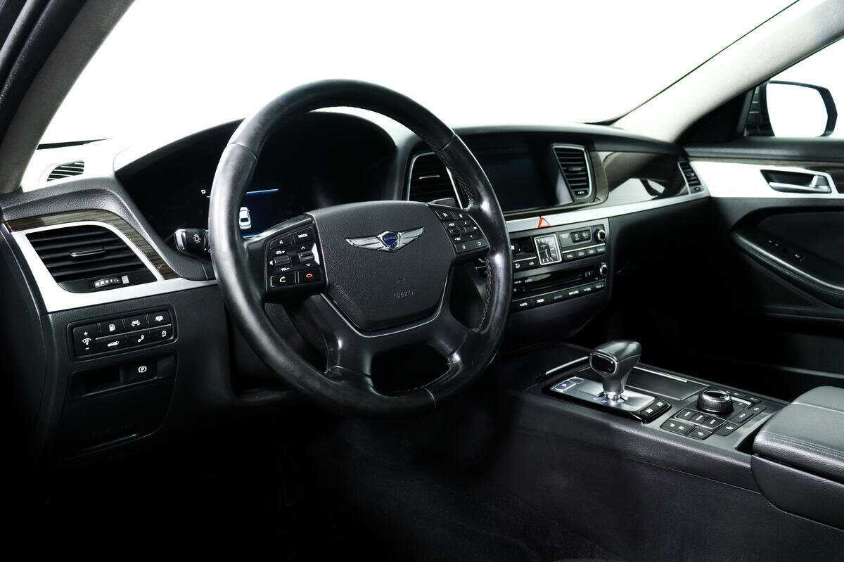 Б/У Генезис Г80 2017 года. Фото: #12