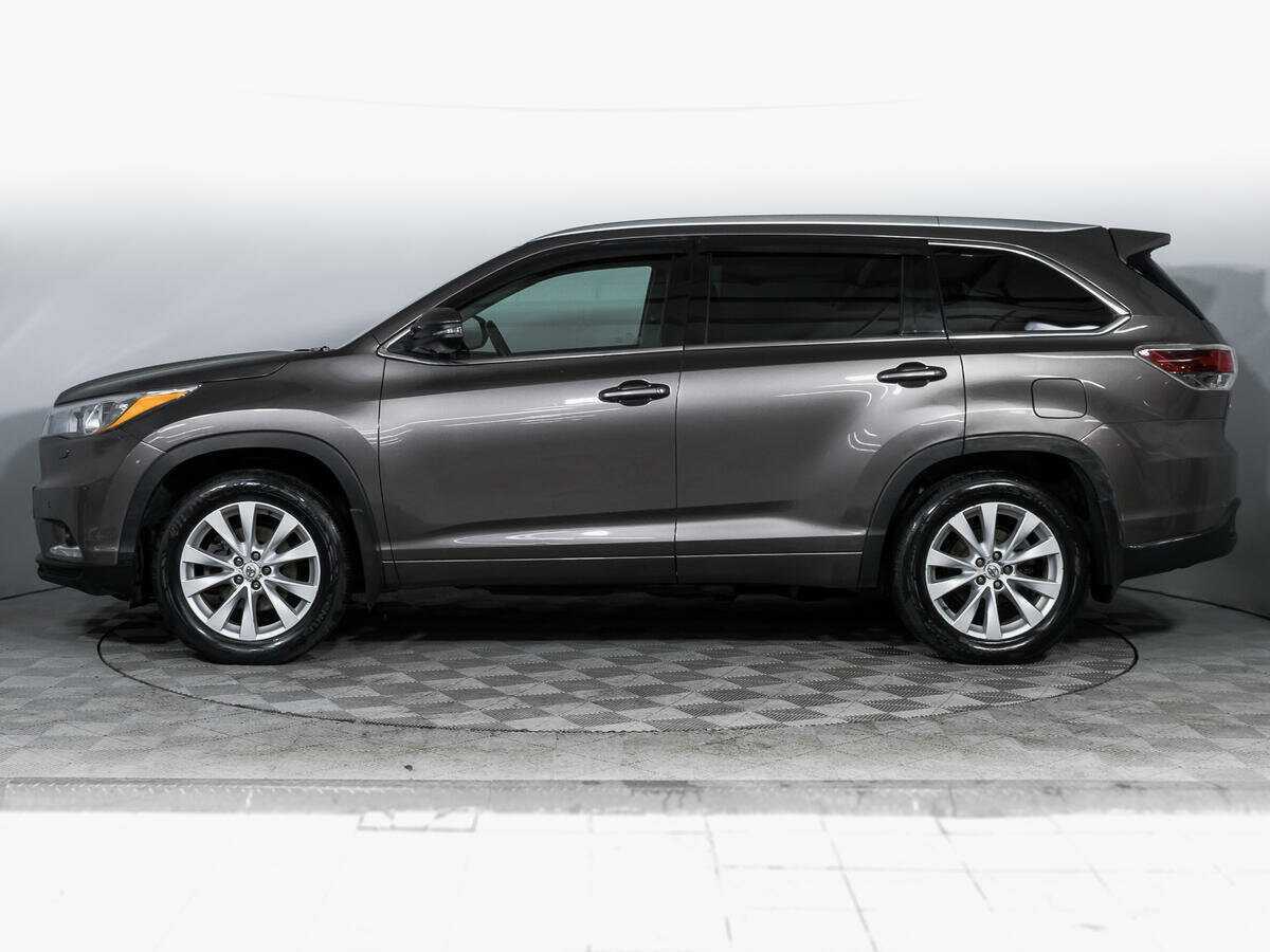 Б/У Тойота Хайлэндер 2013 года. Фото: #6