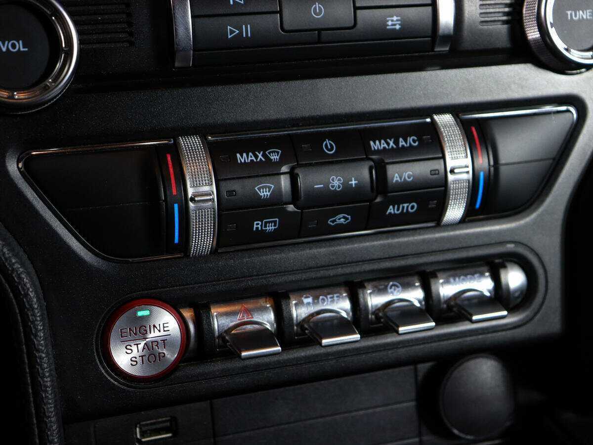 Б/У Форд Мустанг 2020 года. Фото: #22