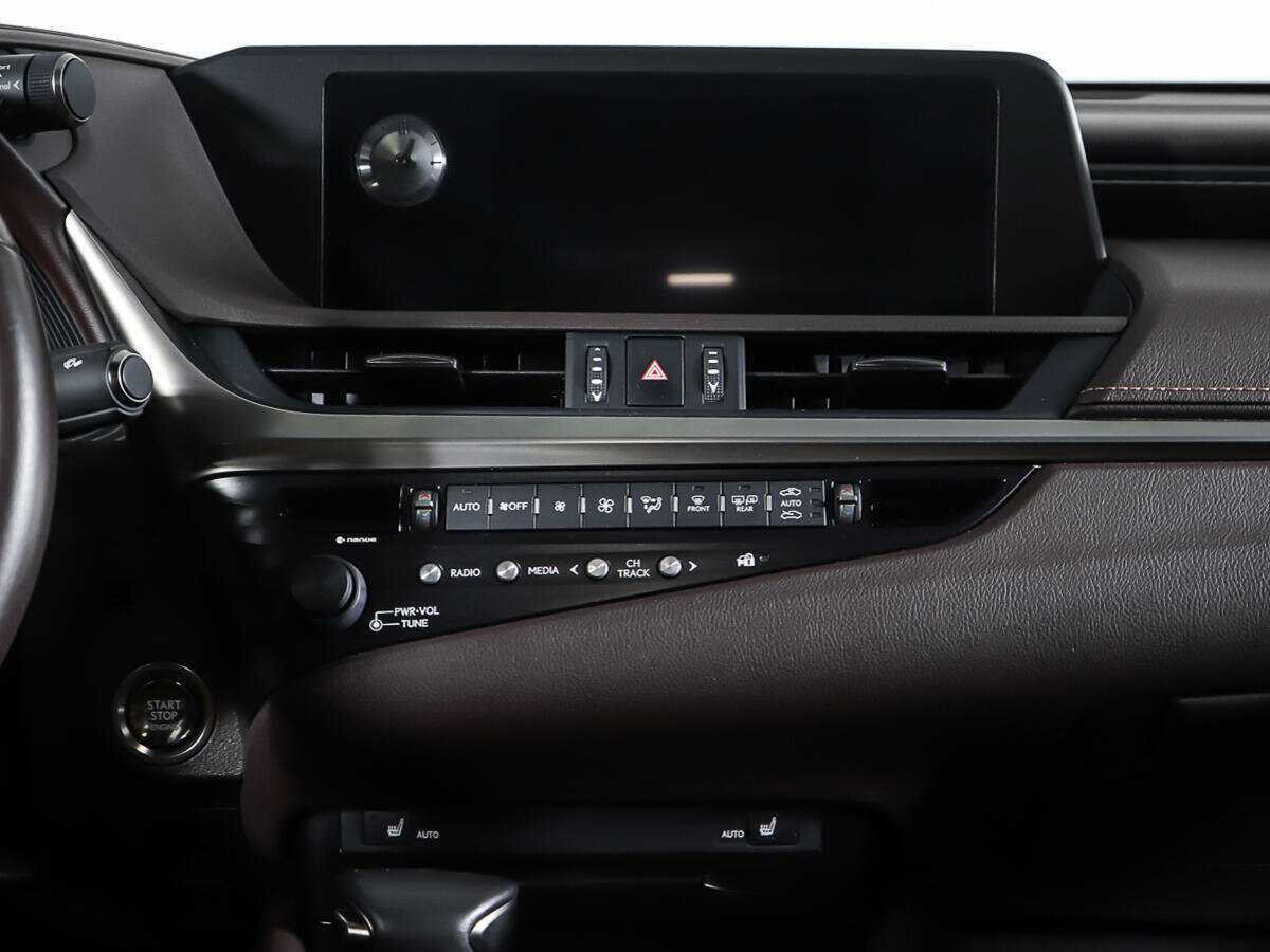 Б/У Лексус ЕС 2019 года. Фото: #11