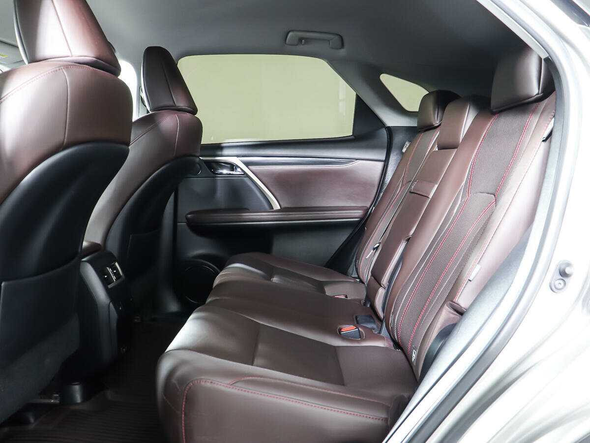 Б/У Лексус Р-Икс 2021 года. Фото: #9