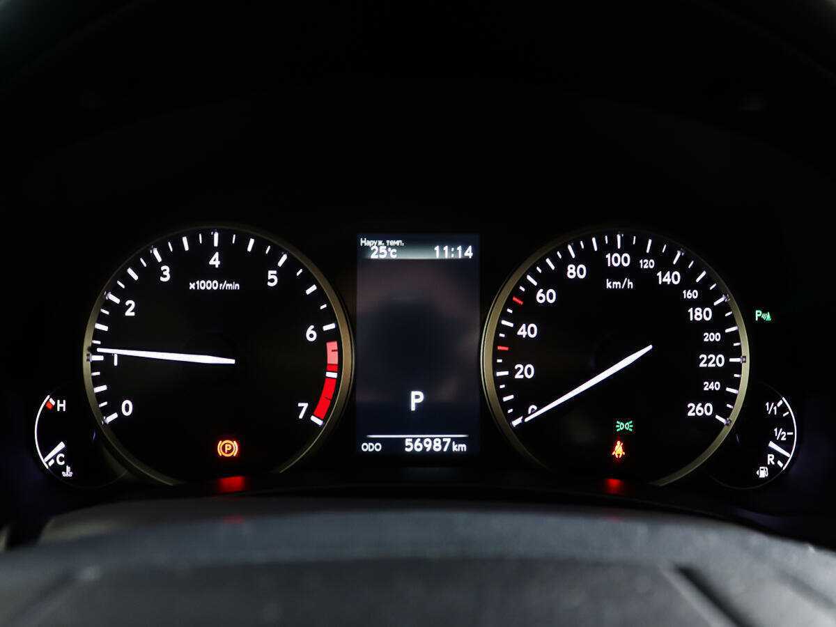 Б/У Лексус Н-Икс 2020 года. Фото: #12