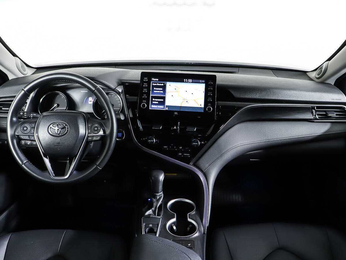 Б/У Тойота Камри 2021 года. Фото: #12