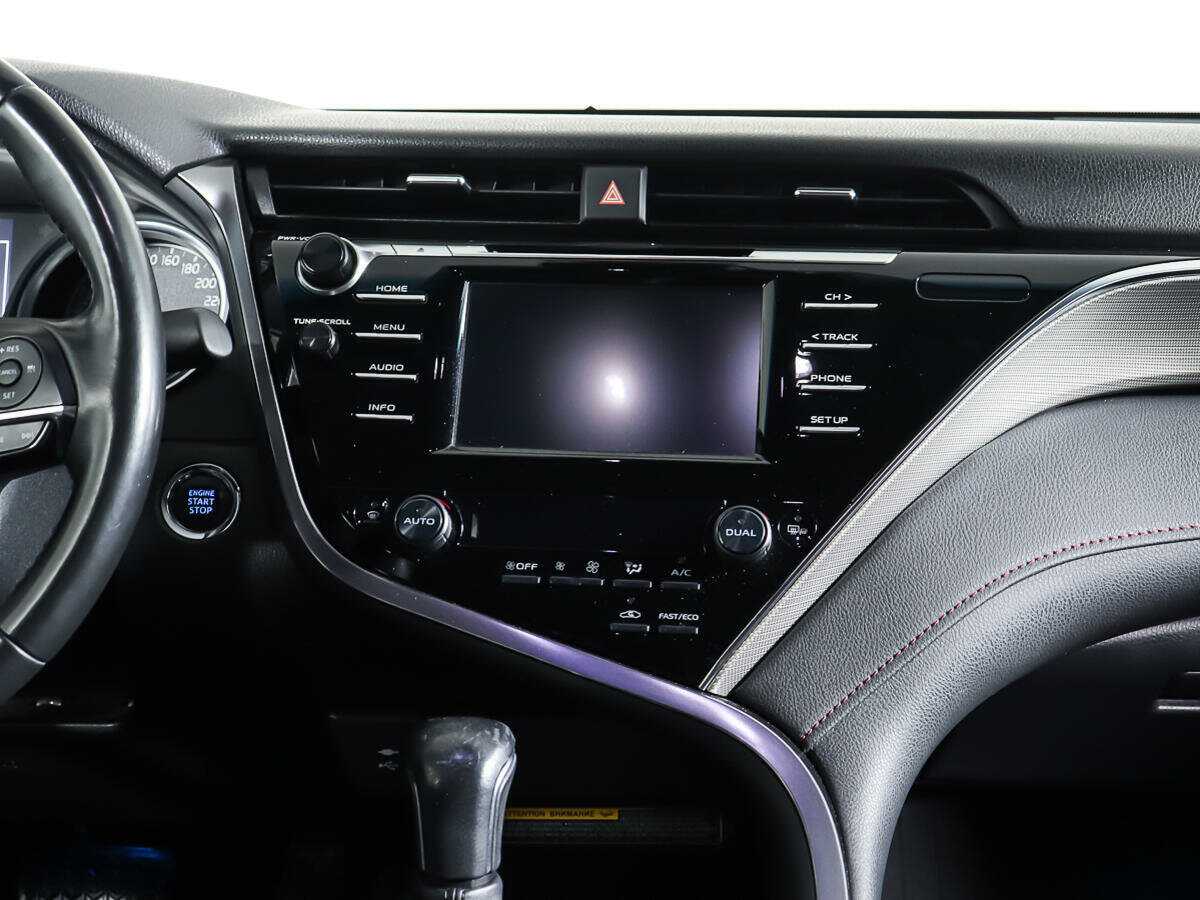 Б/У Тойота Камри 2020 года. Фото: #11