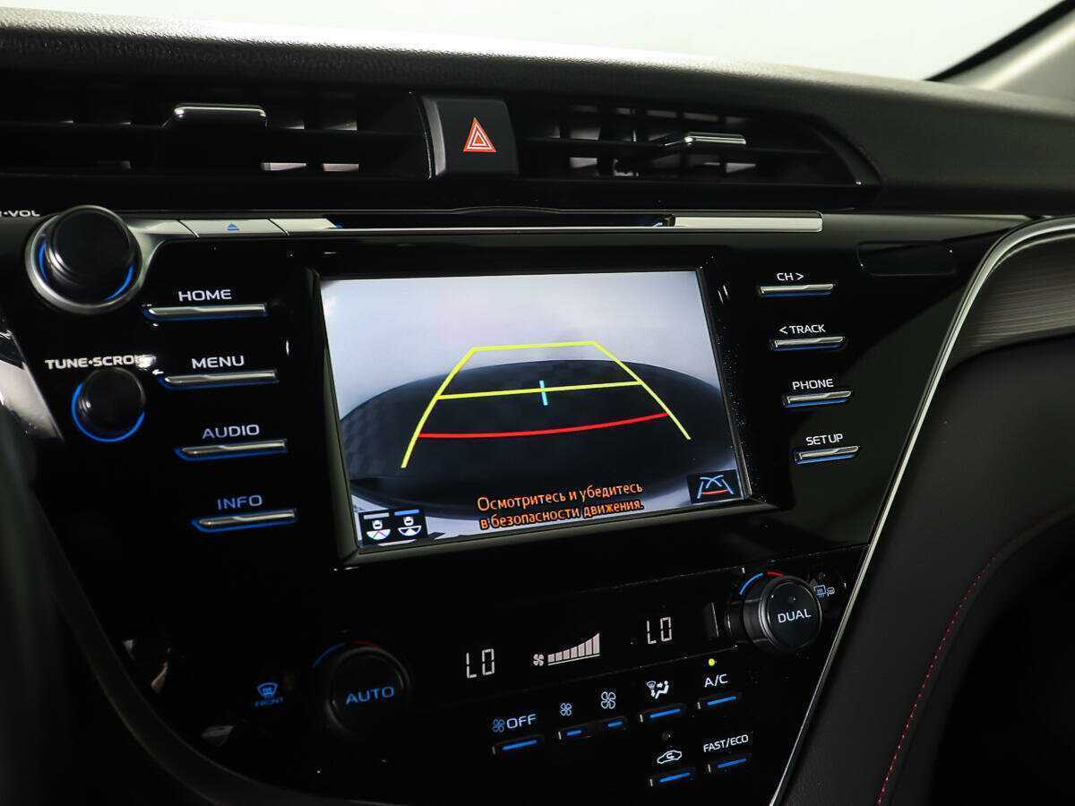 Б/У Тойота Камри 2020 года. Фото: #18